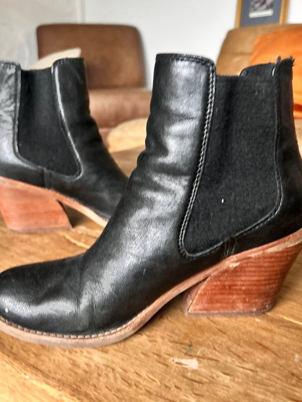 Sofft Tara Chelsea Boot Italian leather chunky black block heel bootie 8 - Picture 2 of 12